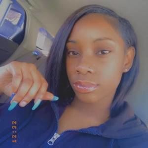 Meet your Posher, Inez